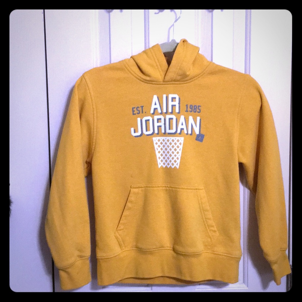 Boys Air Jordan hoodie ax M 10/12